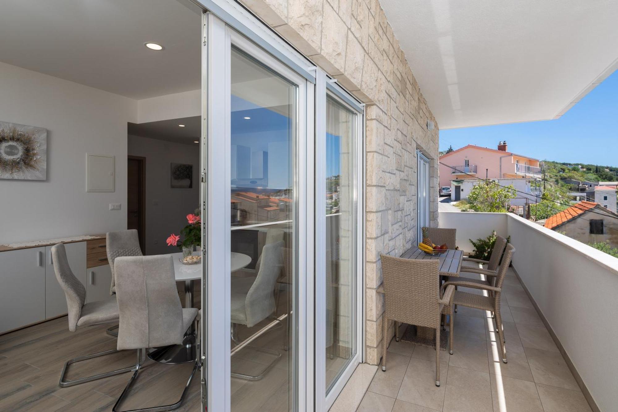 Apartments 20 Meters From The Beach Jesenice  Quarto foto